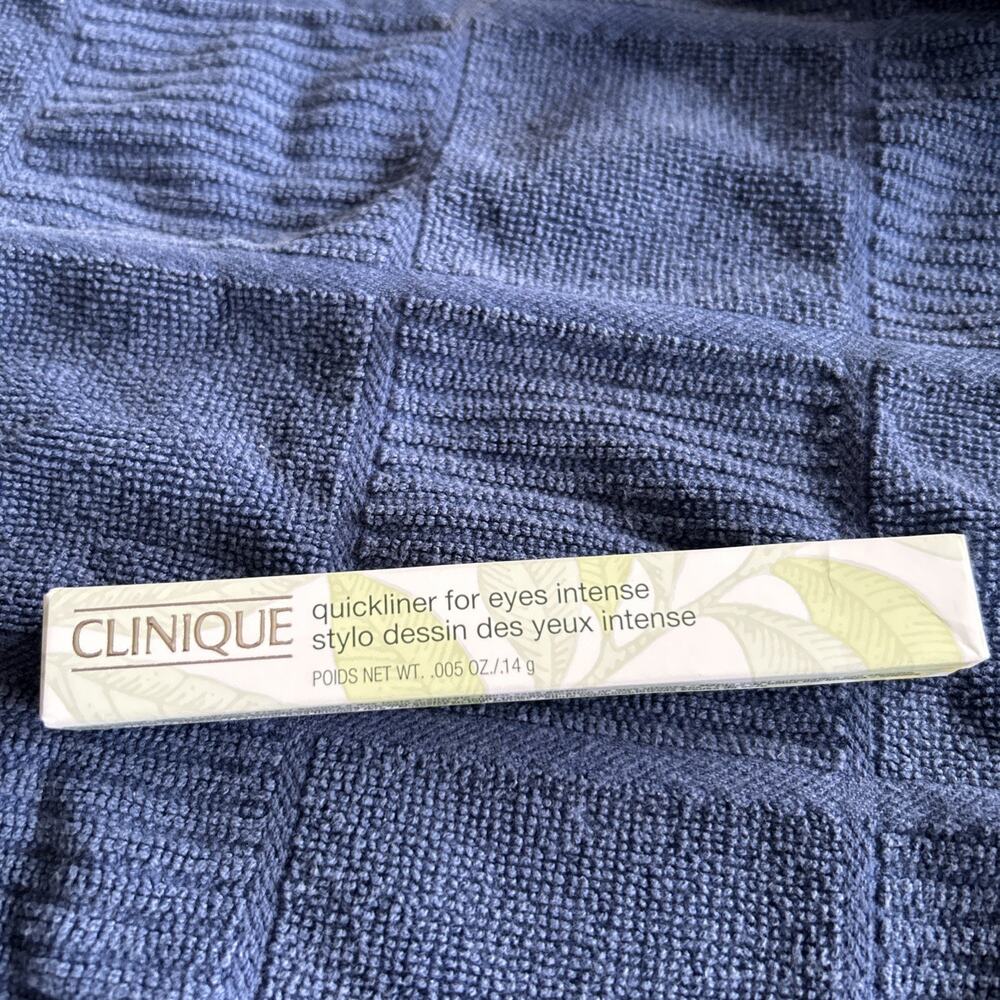 NEW IN BOX! Clinique Quickliner For Eyes Intense 01 Intense Black .14 g